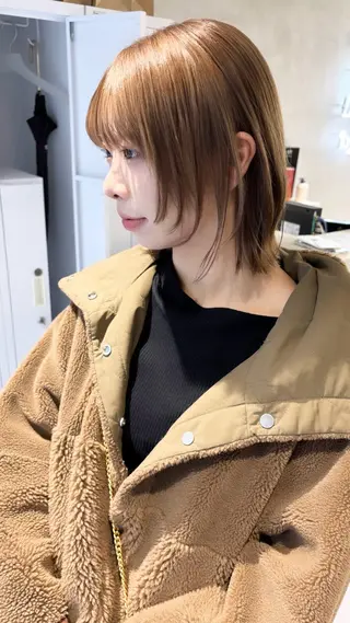 ショート デザインカラー 小西勇次のヘアスタイル