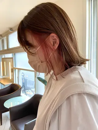 ミディアム カラー 有馬ミク🌈 似合わせ美容師のヘアスタイル