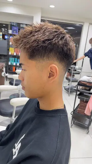 ショート メンズ Yugaメンズパーマ /フェードカットのヘアスタイル