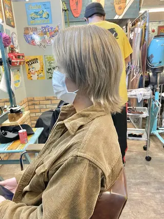 セミロング カラー ヘアアレンジ LAVENDIA 初音のヘアスタイル