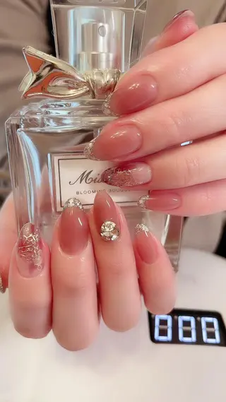 セミロング カラー ネイル Petite Cannelleのネイルデザイン