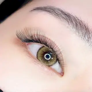 マツエク・マツパ Nail &eye TROISのネイルデザイン