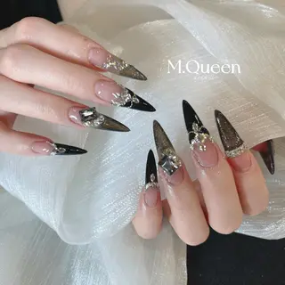ネイル MQueen ネイルサロンマルのネイルデザイン