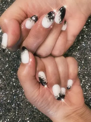 ネイル J. NAILのネイルデザイン