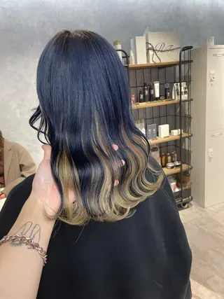 セミロング Cielro/ダブル カラー/西田咲希のヘアスタイル