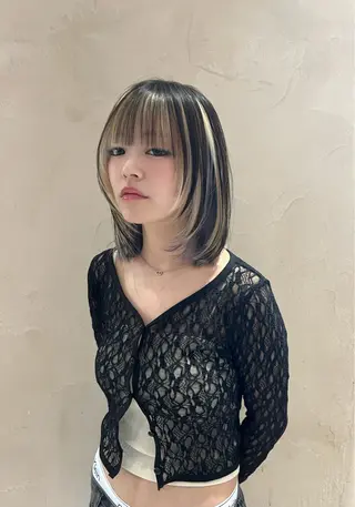 ミディアム レイヤー似合わせ 透明感カラーりきやのヘアスタイル