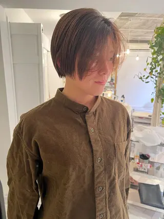 ショート ブリーチカラー🎀 韓国風/寺門美優のヘアスタイル