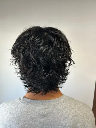 ミディアム パーマ メンズ 相澤 拳のヘアスタイル