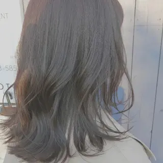 セミロング カラー hase _のヘアスタイル