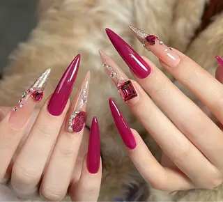 ネイル Pure&Rich Nailのネイルデザイン