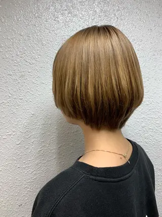 ショート 榎本 美雪のヘアスタイル