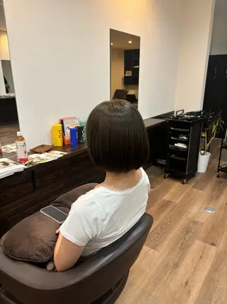 ショート カラー BELSTA 遠藤亜実のヘアスタイル