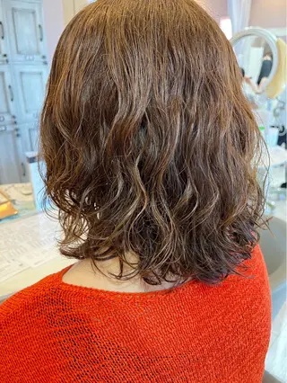 ミディアム かまだ しおりのヘアスタイル