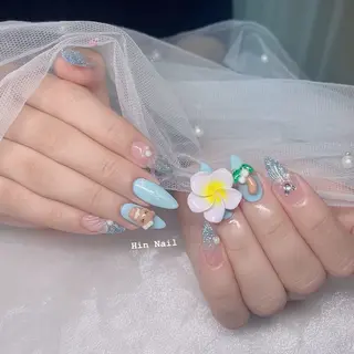 ネイル Hin Nailsのネイルデザイン