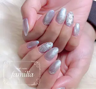 ネイル -nailroom- familiaのネイルデザイン