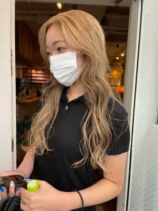 カラー ファッションに 溶け込むstyleのヘアスタイル