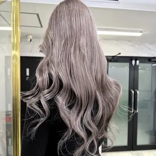 ロング カラー シールエクステ特化 ハイトーン、NANAのヘアスタイル