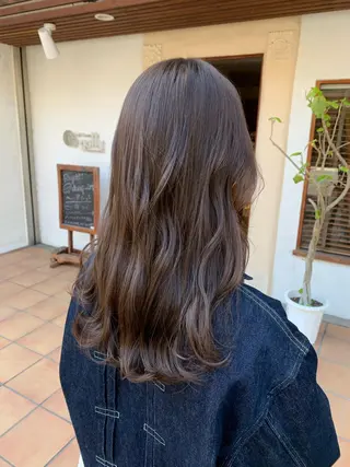ロング カラー ヘアアレンジ putri 川邉 優花のヘアスタイル