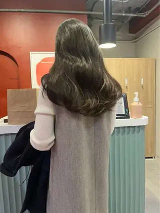 カラー レイヤーカット🍏 オリーブ/ののかのヘアスタイル