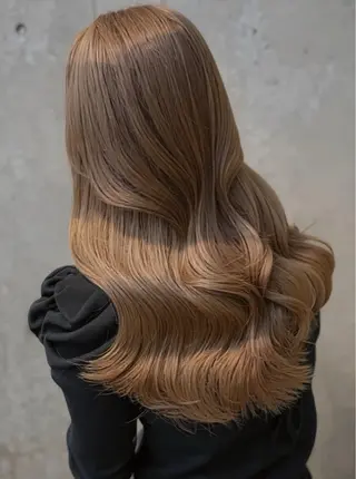 セミロング 🎩🪄︎︎𓂃 山本のヘアスタイル