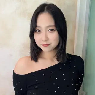 ミディアム 滋賀でレイヤーなら ｜吉村　友輝のヘアスタイル