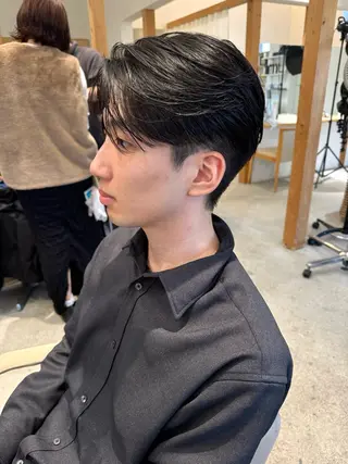 ショート パーマ メンズ 服部 雄輝のヘアスタイル