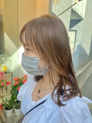 セミロング カラー 安永 涼のヘアスタイル