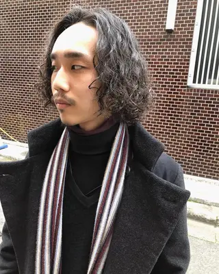 パーマ メンズ 山内 まりのヘアスタイル