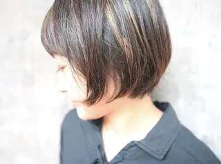 ショート カラー 新生活応援★半額/ 25歳以下　“内間”のヘアスタイル