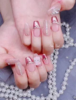 ネイル ISA_ BELLAのネイルデザイン