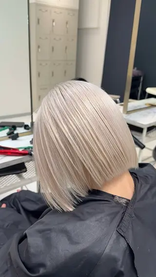 ミディアム カラー ヘアアレンジ 【🥀履歴修正🥀】 ハイトーン職人/拓真のヘアスタイル