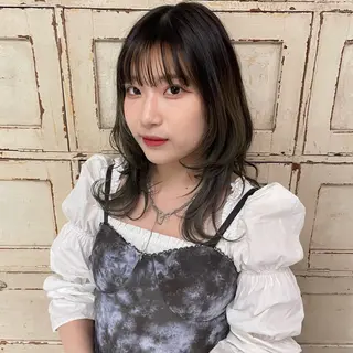 セミロング RorriM natsuのヘアスタイル