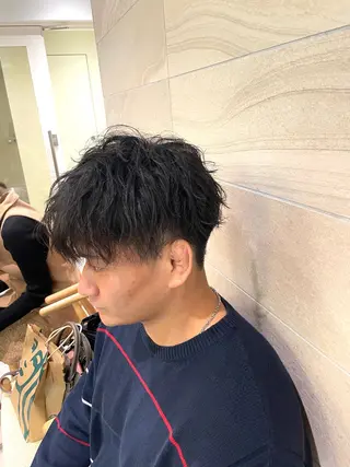 パーマ メンズ ミルクティー× グレージュMOMOのヘアスタイル