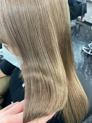 カラー LOHAS Kanaのヘアスタイル