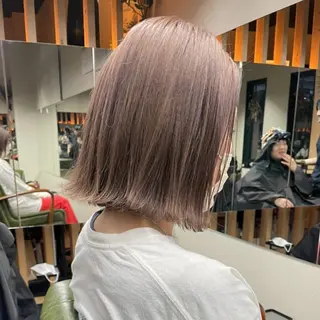 ミディアム カラー 岡村 莉穂のヘアスタイル