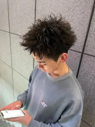 ショート 本日空あり三宮駅1分 メンズサロンハイプのヘアスタイル
