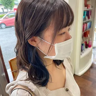 ミディアム カラー 嶋岡 乃愛のヘアスタイル
