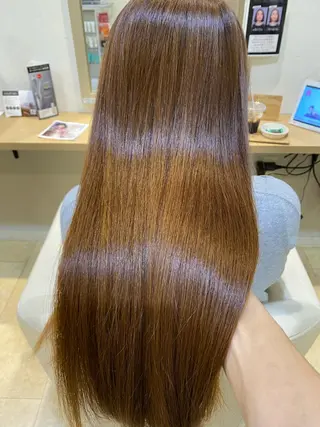 ロング カラー パーマ ヘアアレンジ メンズ キッズ ネイル マツエク・マツパ 韓国🇰🇷レイヤー カットオリーブカラーのヘアスタイル