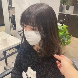ミディアム カラー ヘアアレンジ 新宿⌇韓国風ヘア ⌇透明感カラーのヘアスタイル