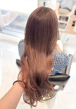 ロング カラー 柔らかgirly/ レイヤー/yuiのヘアスタイル