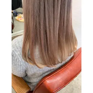 セミロング カラー fio マナミのヘアスタイル