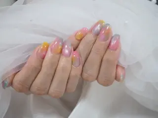 ショート 岡林 優美のネイルデザイン