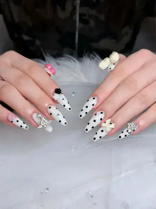 ネイル Julli NailStudioのネイルデザイン