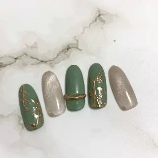 ネイル LUCE 伊藤 光梨のネイルデザイン