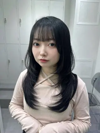 セミロング 韓国レイヤー透明感 カラーヨウスケのヘアスタイル