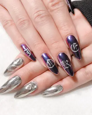 ネイル 東 千夏のネイルデザイン