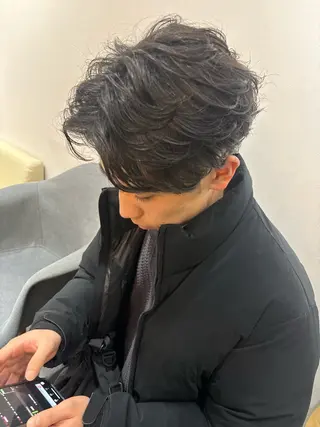 ミディアム パーマ 穐田 航のヘアスタイル