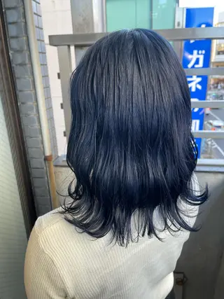 セミロング カラー 岩谷/ブリーチ 🪽透明感カラーのヘアスタイル