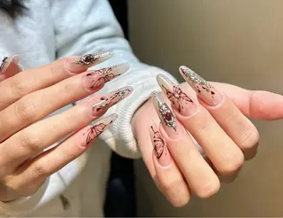 ネイル バ ヤリカクのネイルデザイン