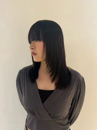 ミディアム 黒染め落とし ムラ修正　ハイトーンのヘアスタイル